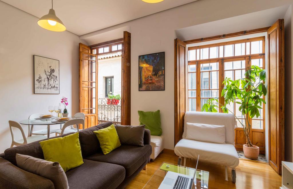 La Casa Del Conde De Gelves Apartments Севилья Номер фото